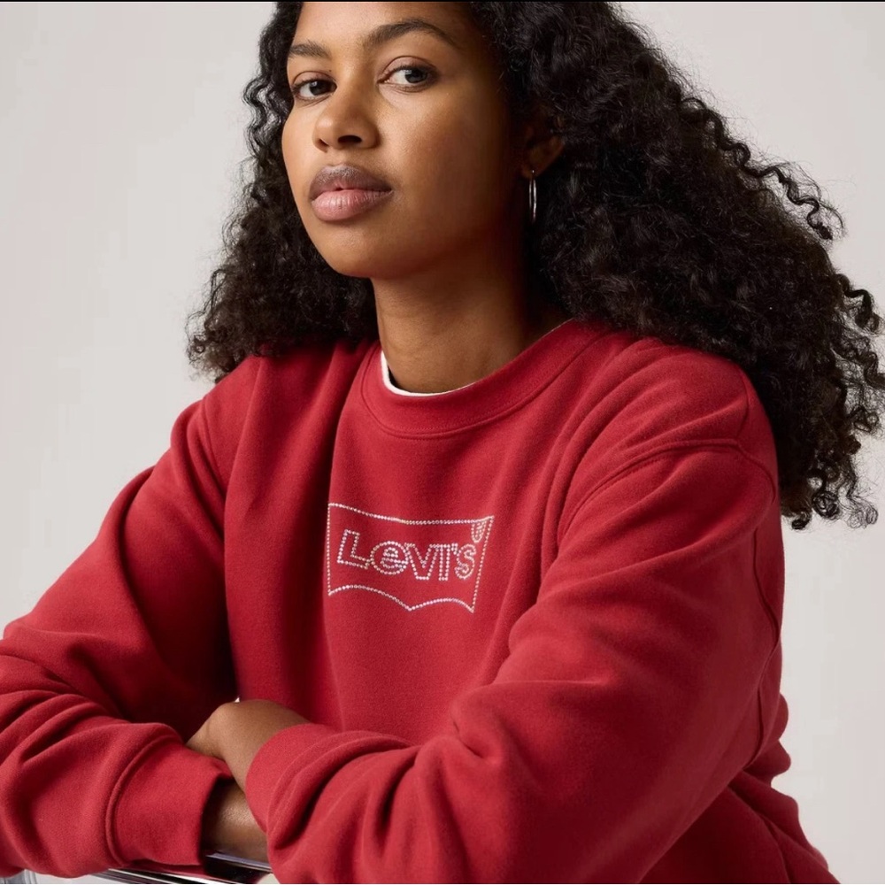 Vintage Levi’s Graphic Crew shirt - Rhinestone logo